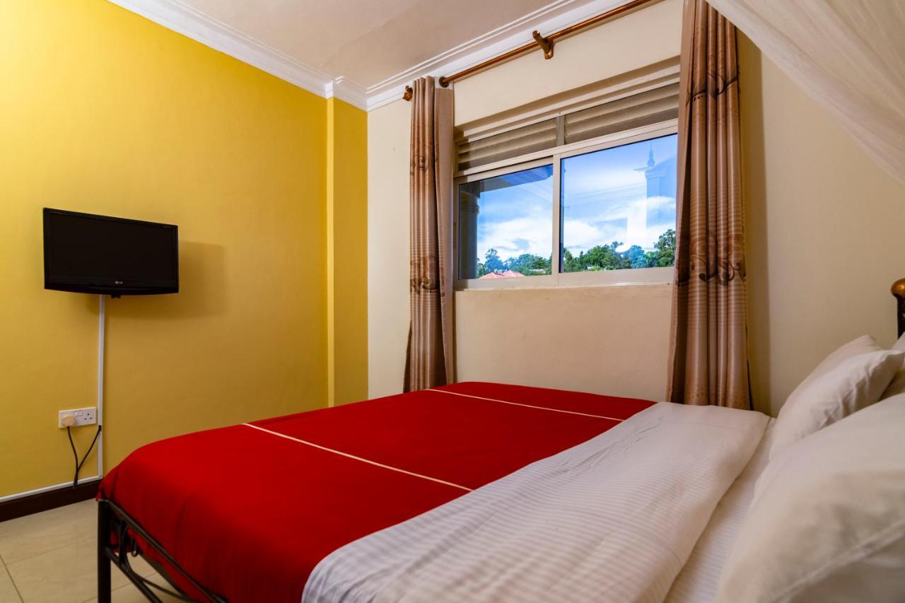 Karibu Bb Suites Entebbe Kültér fotó