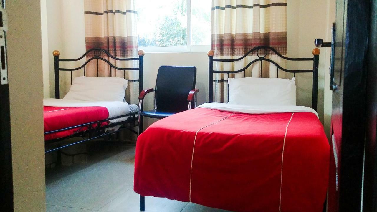 Karibu Bb Suites Entebbe Kültér fotó